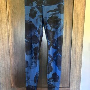 lululemon athletica Blue Floral Leggings